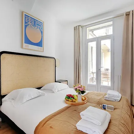 Spacious - 2br-4p - Place De Clichy * Paris